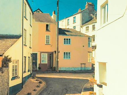 Charming investment cottage close to the river in Bideford North Devon